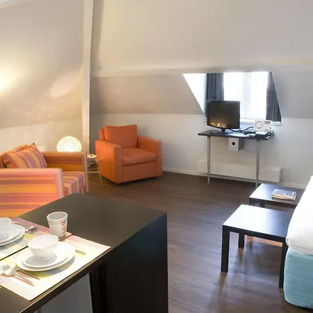 Hotel A Small